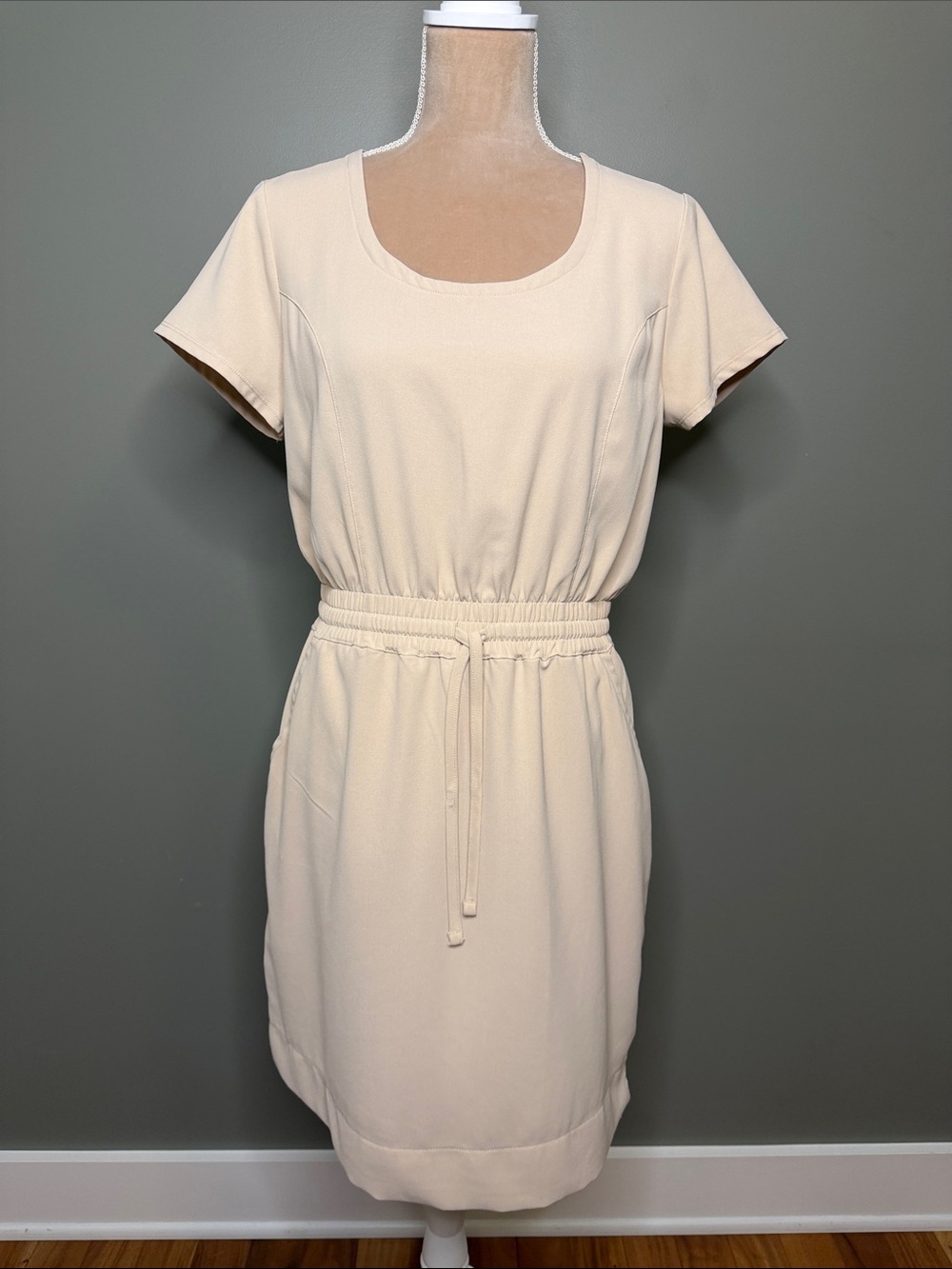 32* Cool Casual Drawstring Waist Short Sleeve Dress - Cream Size Small